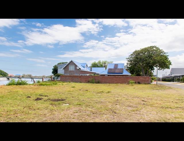 648M² VACANT LAND FOR SALE IN ISLAND COVE